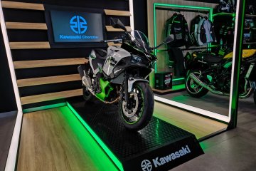 7 Hybrid Kawasaki MOTO Chorzów